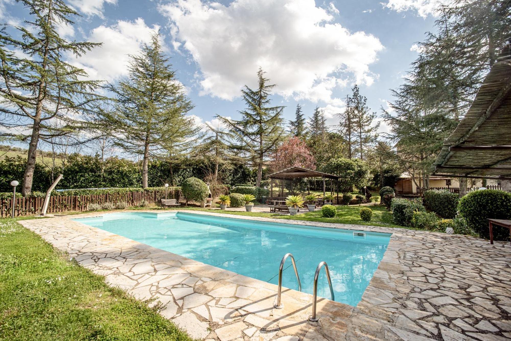 Girasole Ad Antico Casale '700 Villa Умбертиде Екстериор снимка